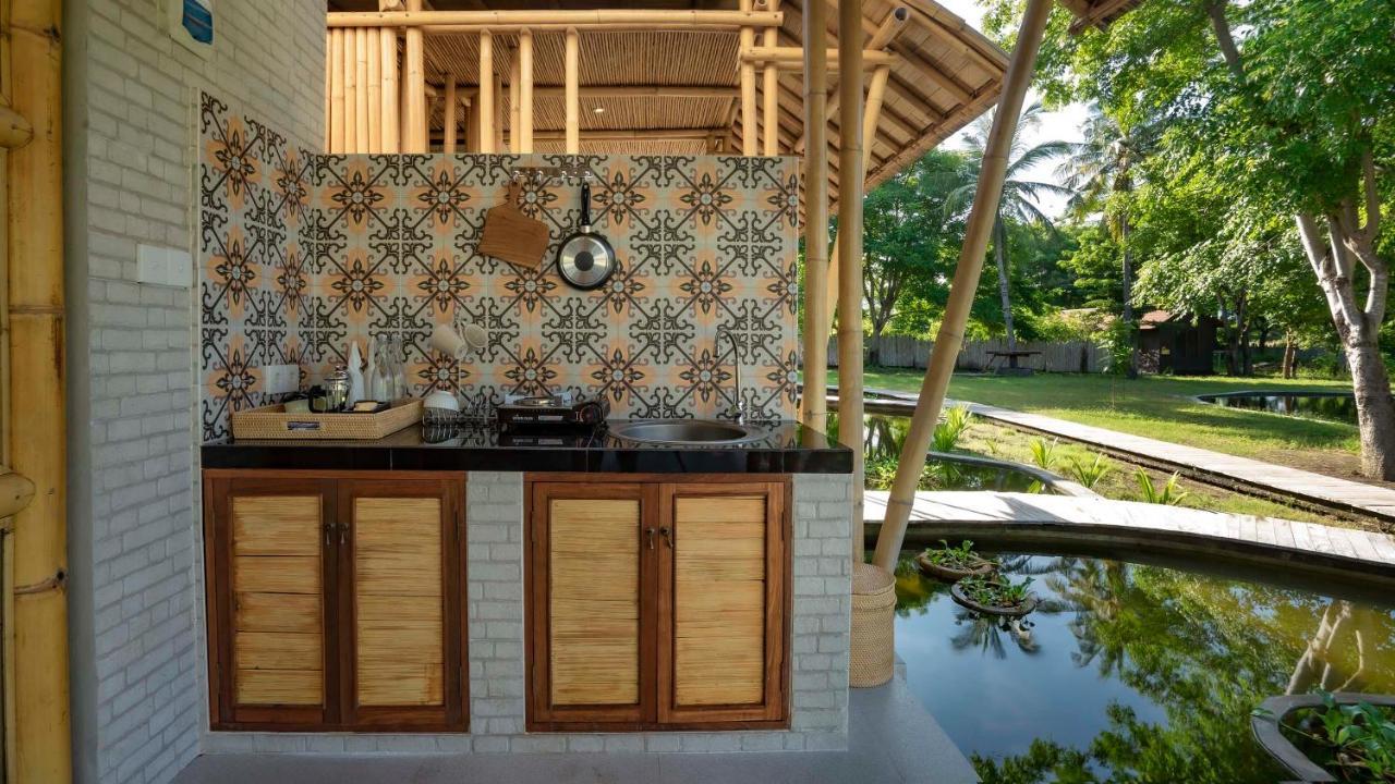 Pravasa Gili Resort By Kajane Гили Мено Екстериор снимка